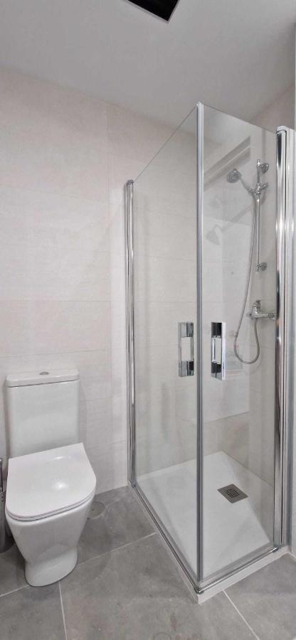 Malaga Lodge Apartments ภายนอก รูปภาพ