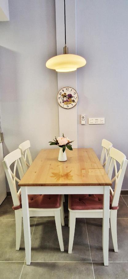 Malaga Lodge Apartments ภายนอก รูปภาพ