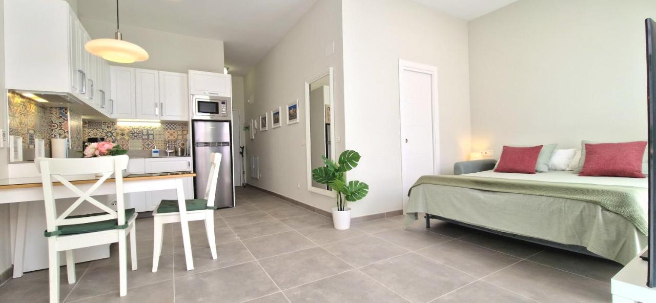 Malaga Lodge Apartments ภายนอก รูปภาพ