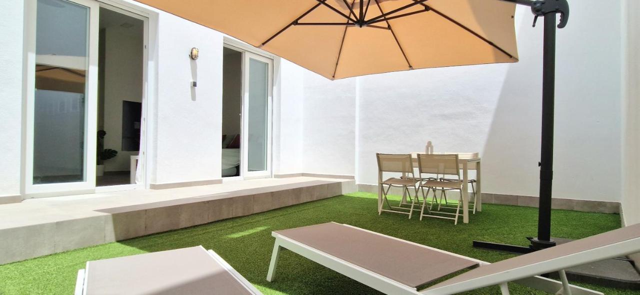 Malaga Lodge Apartments ภายนอก รูปภาพ